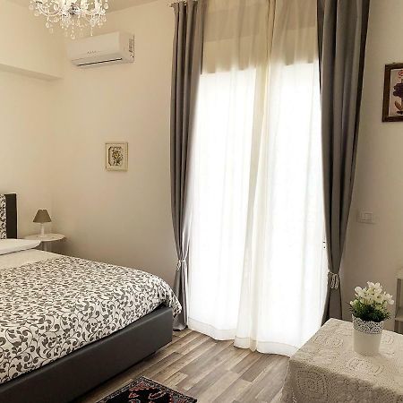 B&B Liola Patti Bagian luar foto